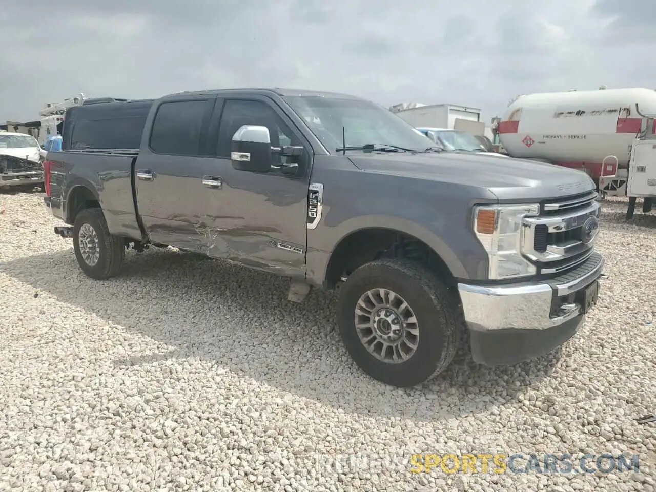 4 Photograph of a damaged car 1FT8W2BTXNEE16815 FORD F250 2022