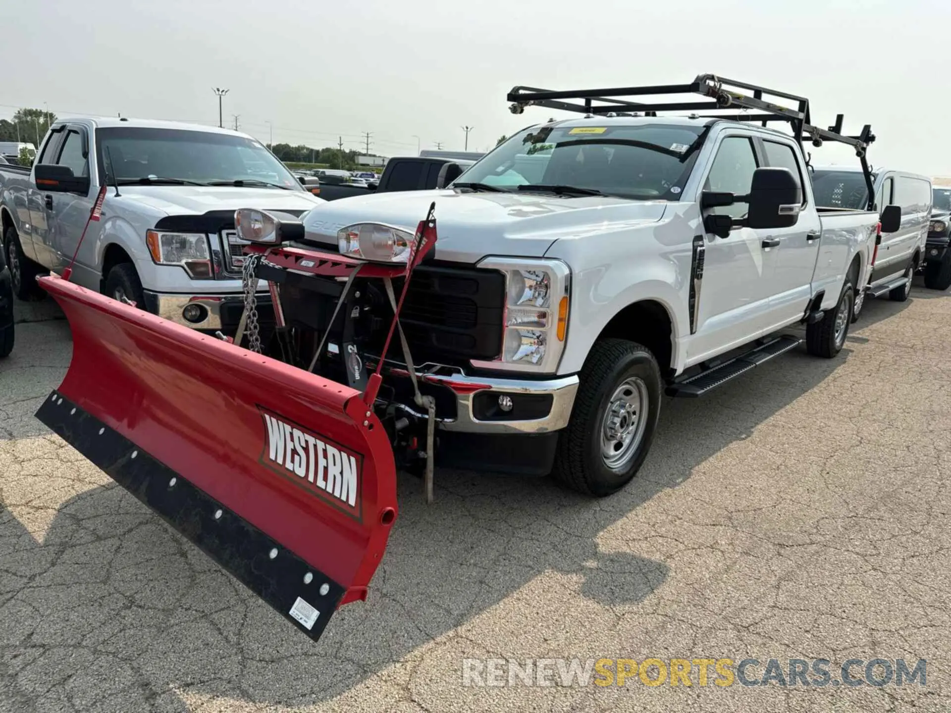 13 Photograph of a damaged car 1FT7W2BA7PEC58785 FORD F250 2023