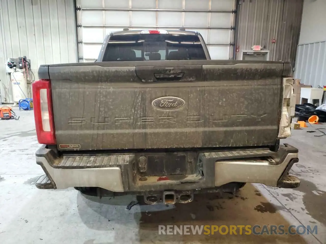 6 Photograph of a damaged car 1FT7W2BN7PEC75735 FORD F250 2023