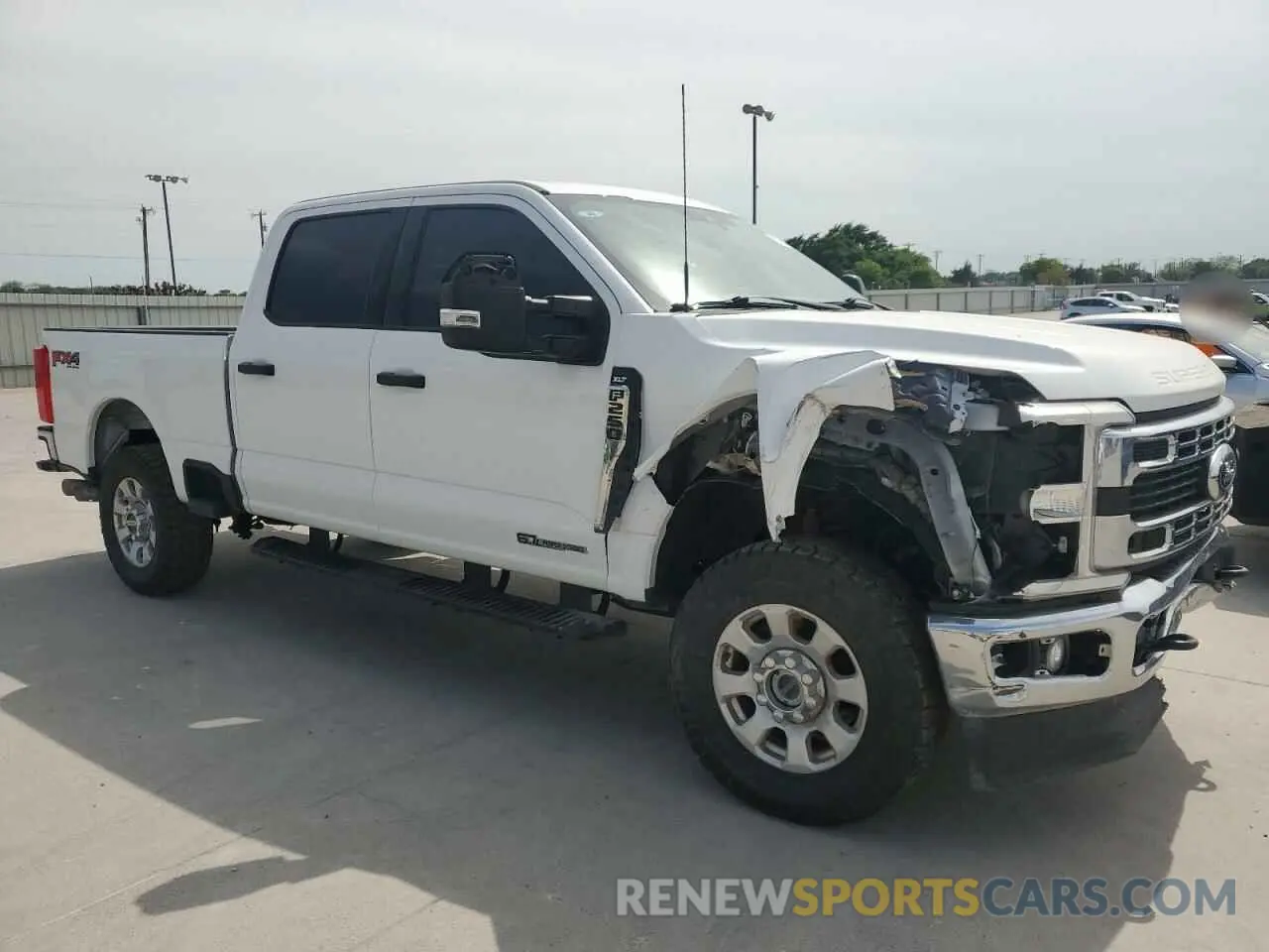 4 Photograph of a damaged car 1FT7W2BT3PEC29303 FORD F250 2023