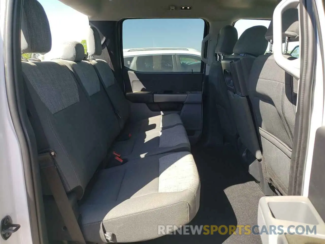 11 Photograph of a damaged car 1FT7W2BT6PEC13550 FORD F250 2023