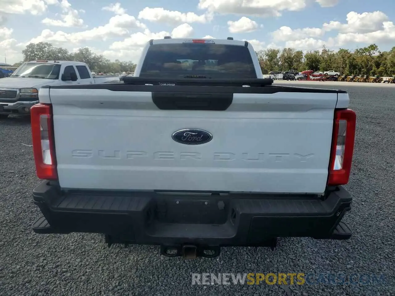 6 Photograph of a damaged car 1FT7W2BT7PEC58674 FORD F250 2023