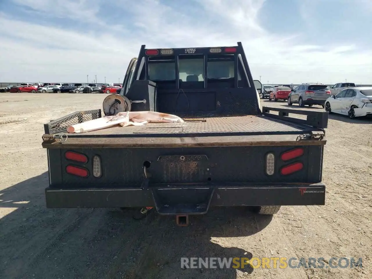 6 Photograph of a damaged car 1FT7W2BT8PEC30883 FORD F250 2023