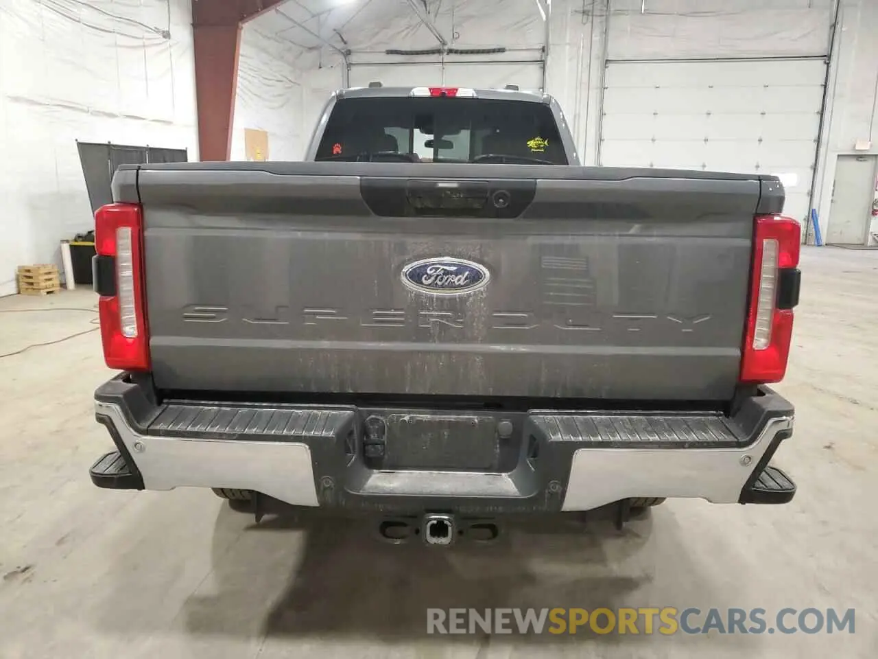 6 Photograph of a damaged car 1FT7X2BN1PEE10883 FORD F250 2023