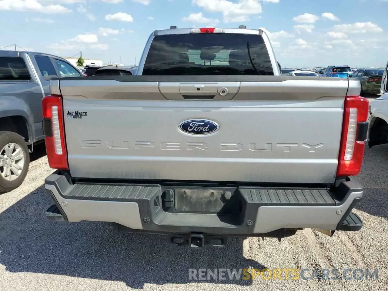 6 Photograph of a damaged car 1FT8W2BN3PEC62789 FORD F250 2023