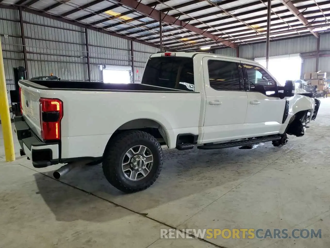3 Photograph of a damaged car 1FT8W2BN4PED78194 FORD F250 2023