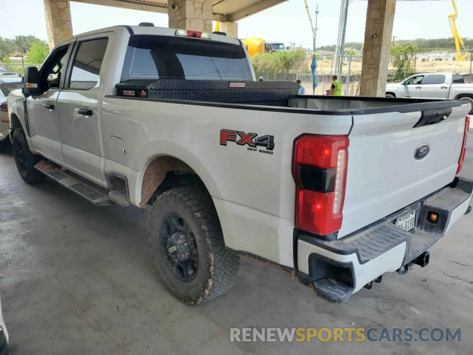 16 Photograph of a damaged car 1FT8W2BN5PEC99309 FORD F250 2023