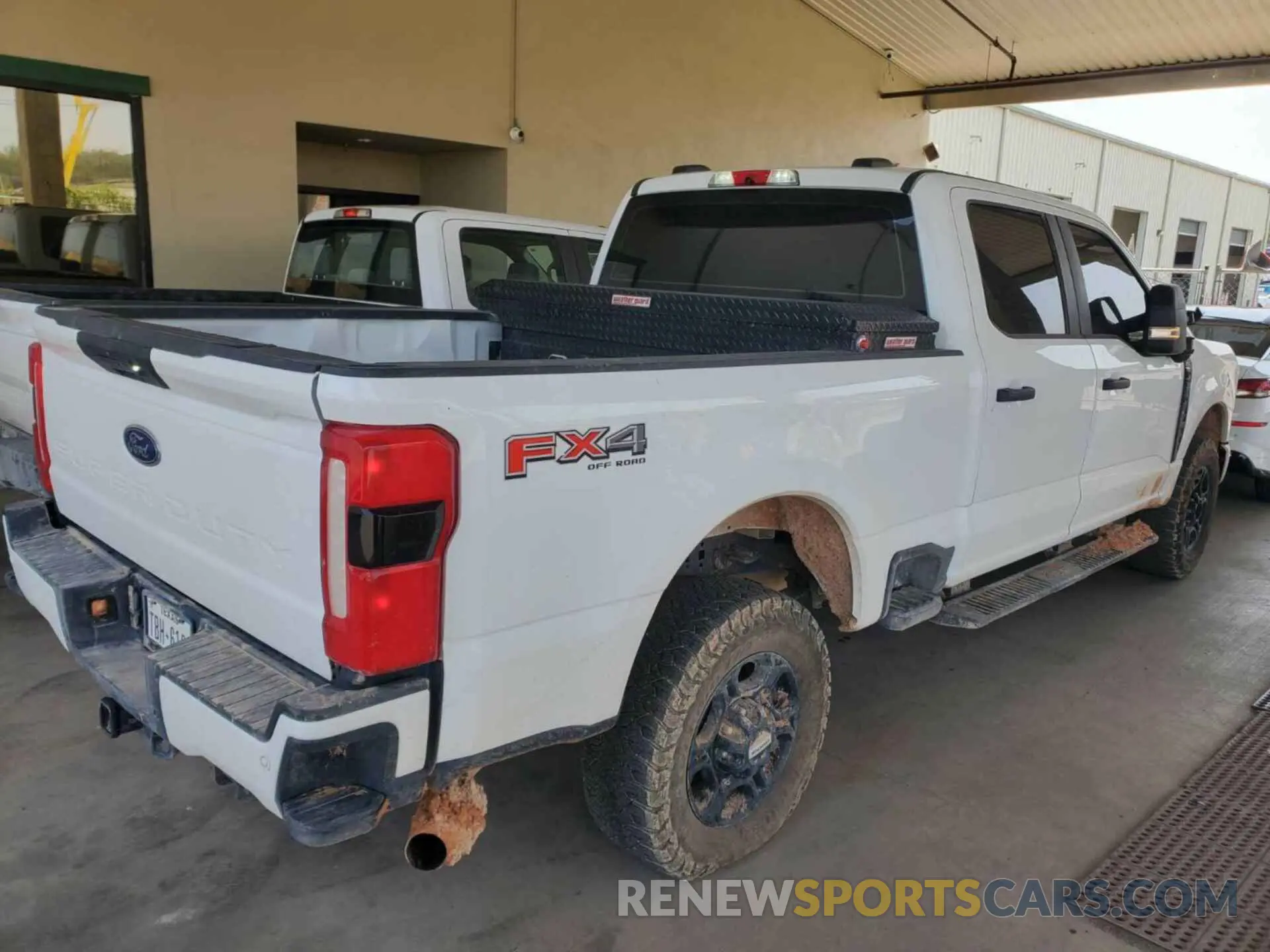 8 Photograph of a damaged car 1FT8W2BN5PEC99309 FORD F250 2023