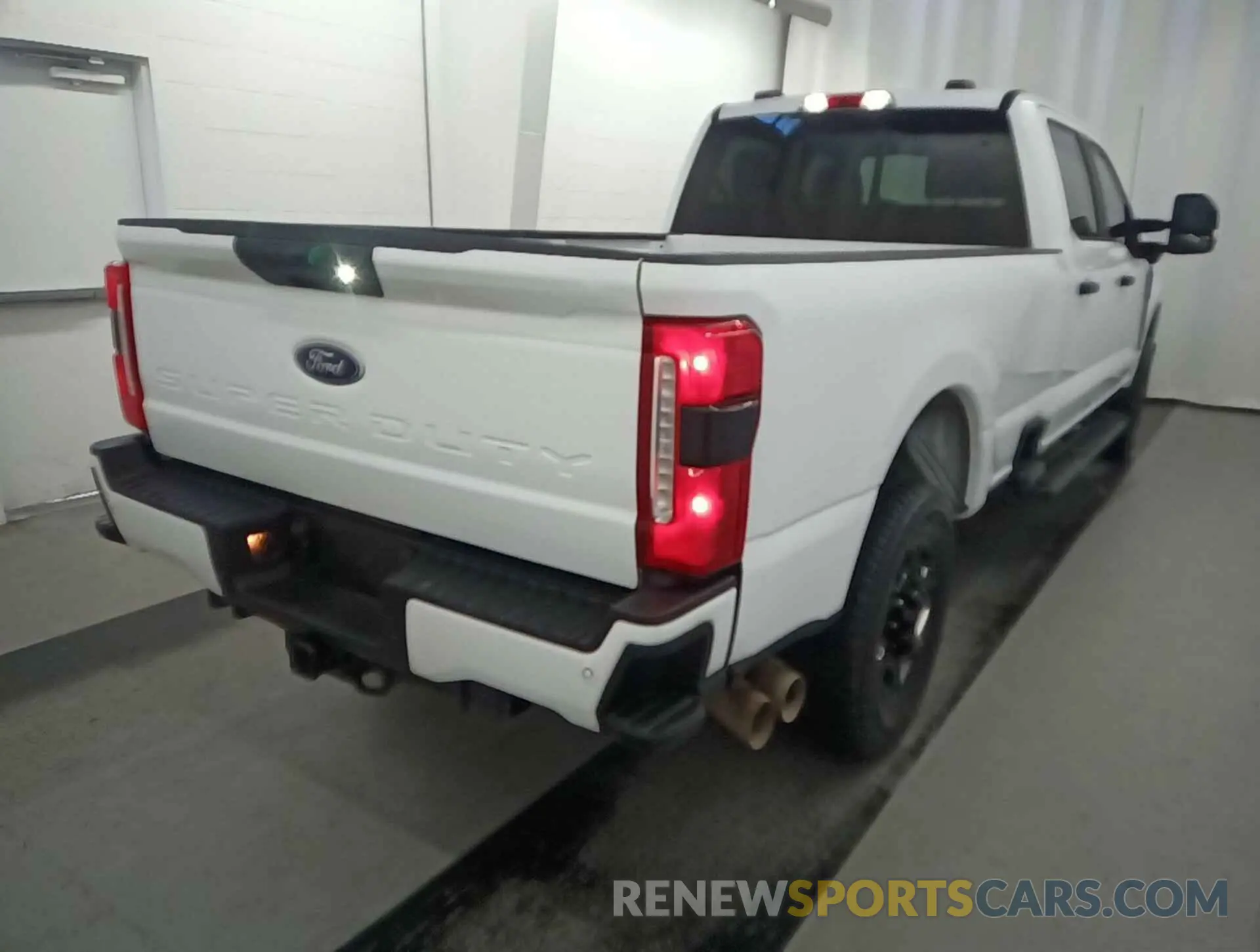 6 Photograph of a damaged car 1FT8W2BT0PEC15086 FORD F250 2023