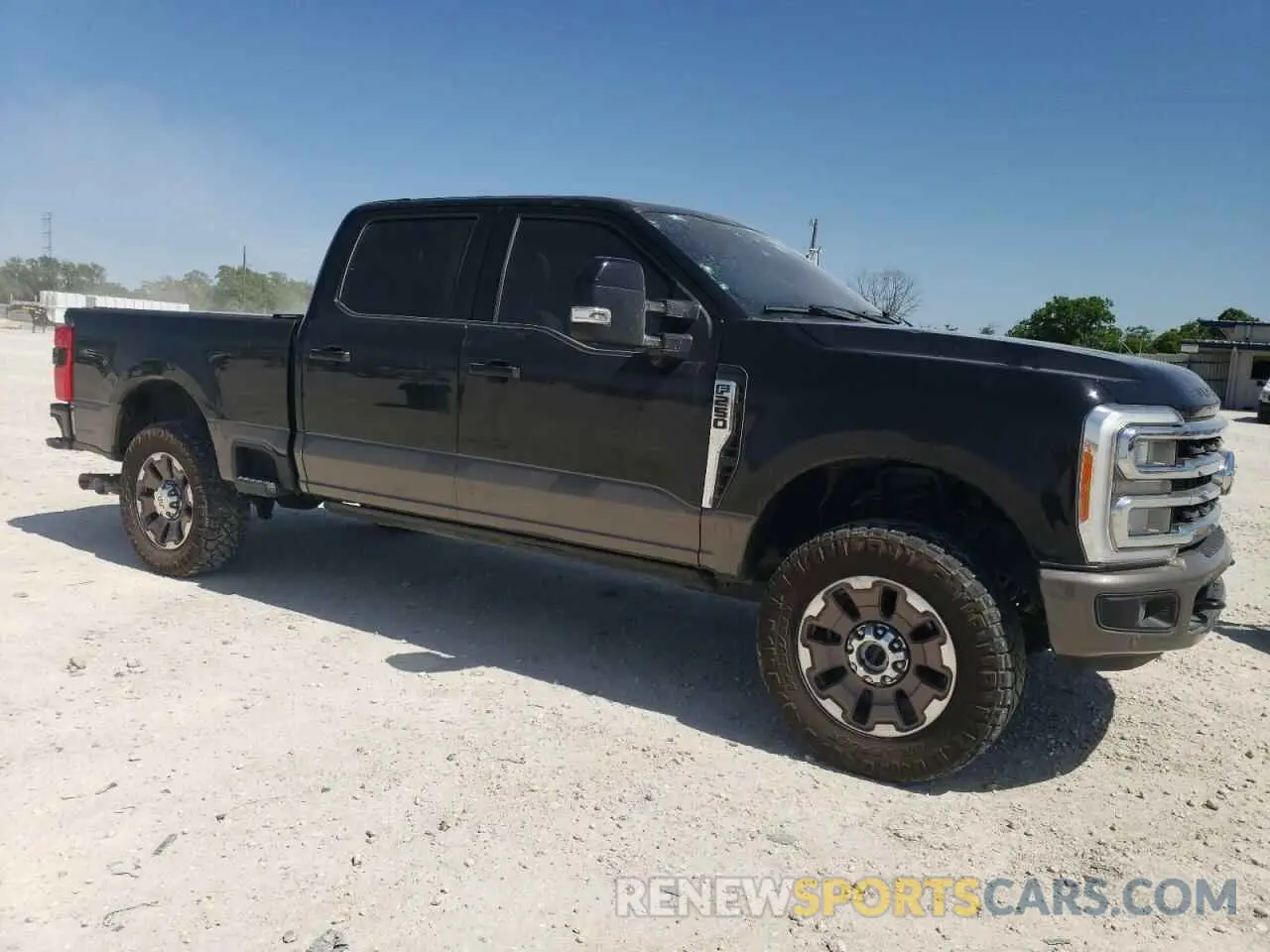 4 Photograph of a damaged car 1FT8W2BT2PED97003 FORD F250 2023