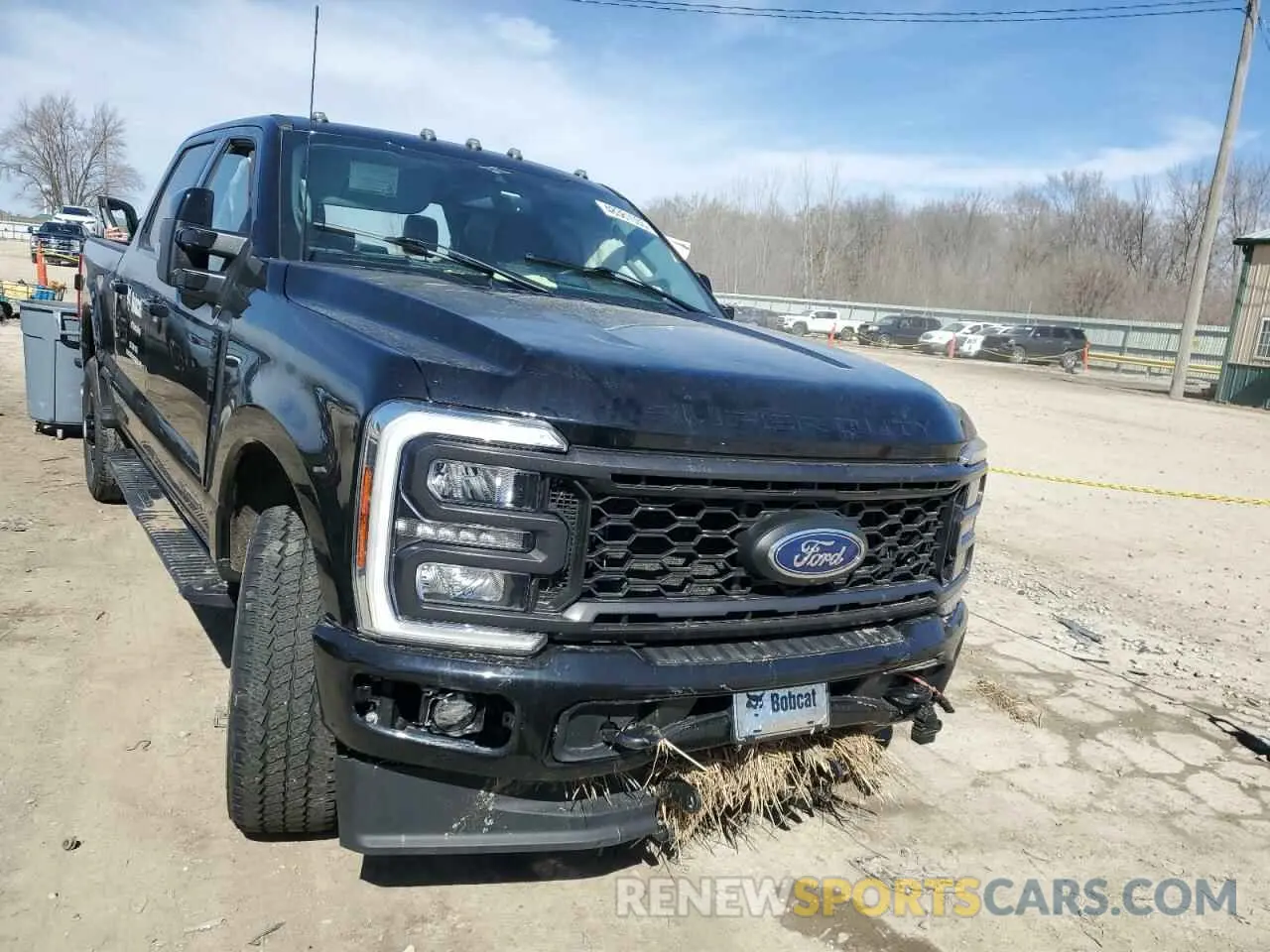 5 Photograph of a damaged car 1FT8W2BT5PEC75753 FORD F250 2023