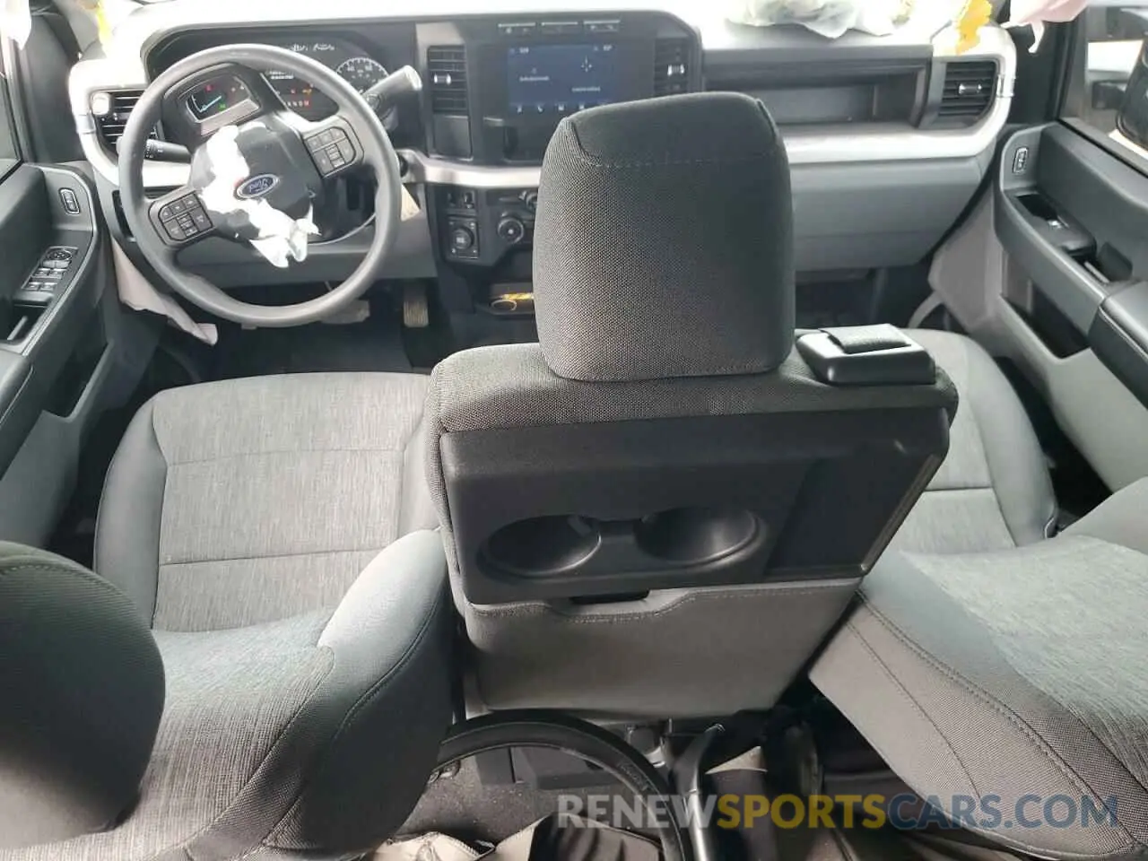 8 Photograph of a damaged car 1FT8W2BTXPEC34552 FORD F250 2023