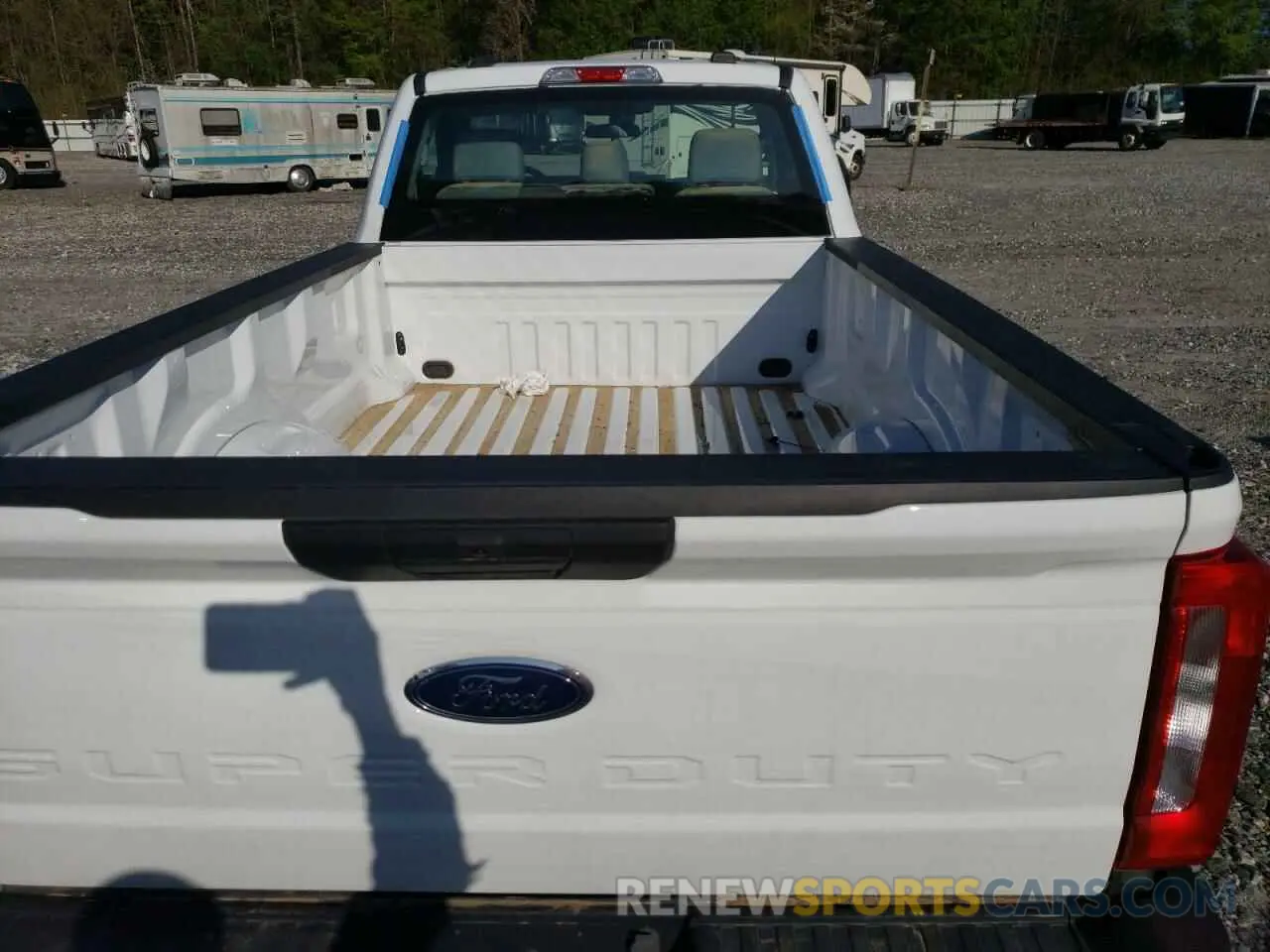 10 Photograph of a damaged car 1FTBF2BA5PED66929 FORD F250 2023