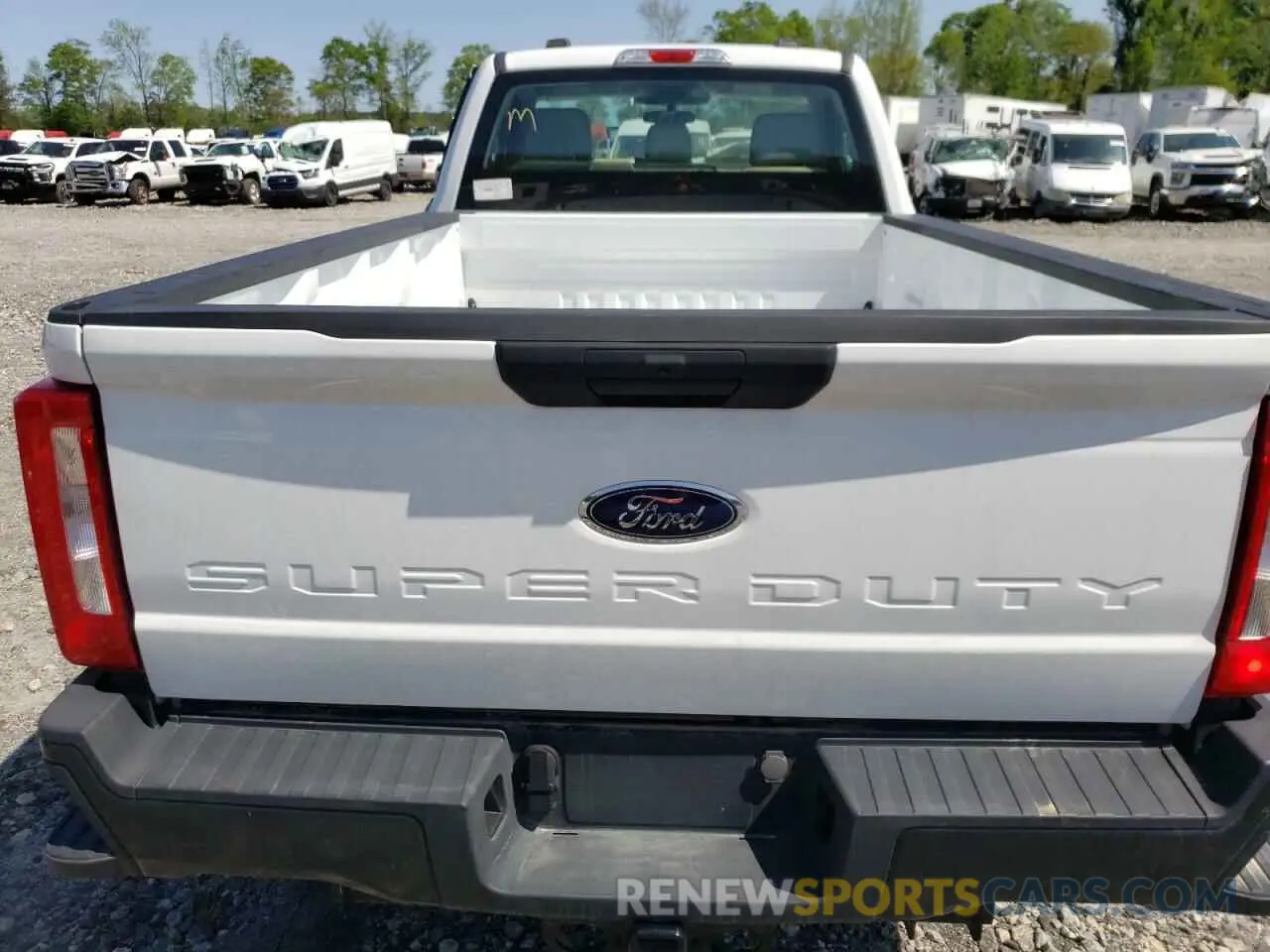 10 Photograph of a damaged car 1FTBF2BA7PED80895 FORD F250 2023