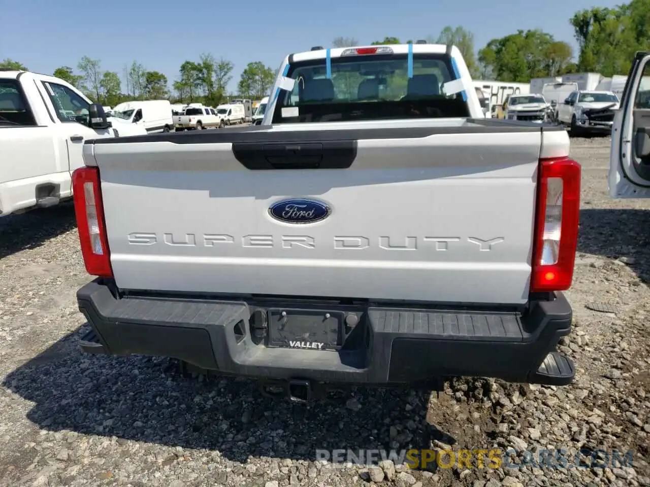 6 Photograph of a damaged car 1FTBF2BAXPED77456 FORD F250 2023