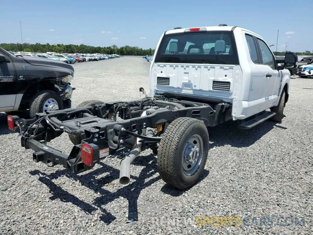 3 Photograph of a damaged car 1FD7X2AA6RED37006 FORD F250 2024