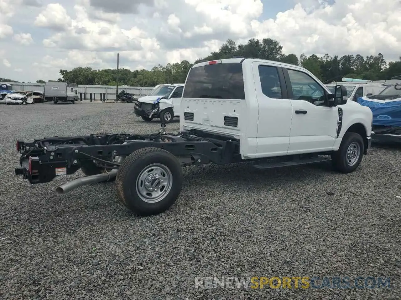 3 Photograph of a damaged car 1FD7X2AA6RED40472 FORD F250 2024