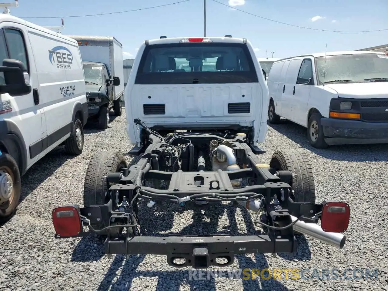 6 Photograph of a damaged car 1FD7X2AA9RED30535 FORD F250 2024