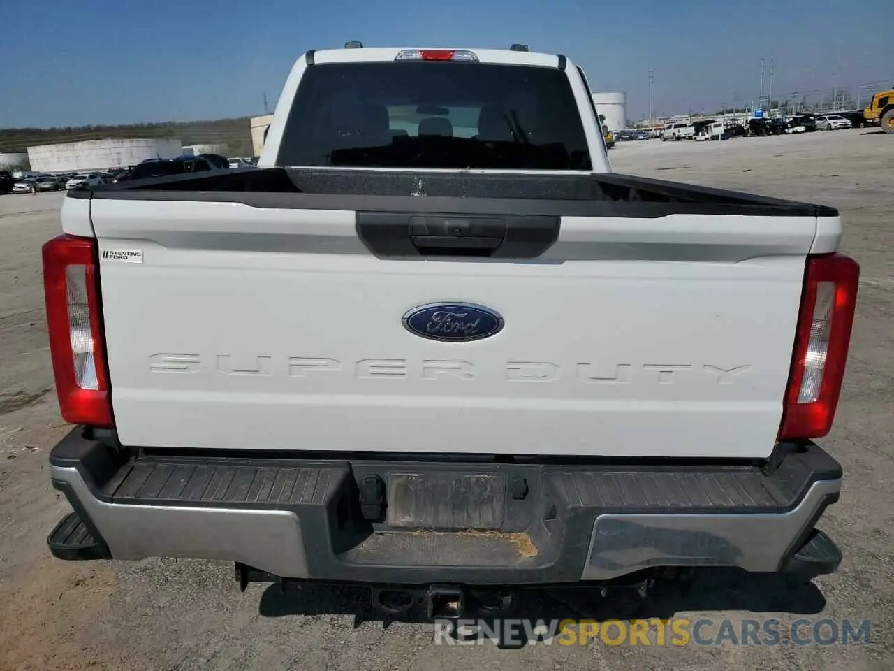 6 Photograph of a damaged car 1FT7W2BT3REF12500 FORD F250 2024