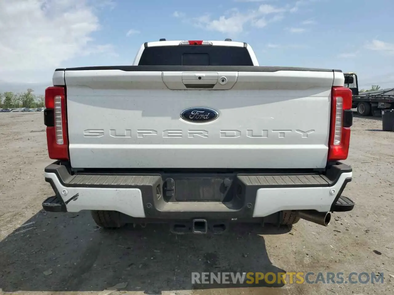 6 Photograph of a damaged car 1FT8W2BA7RED68145 FORD F250 2024