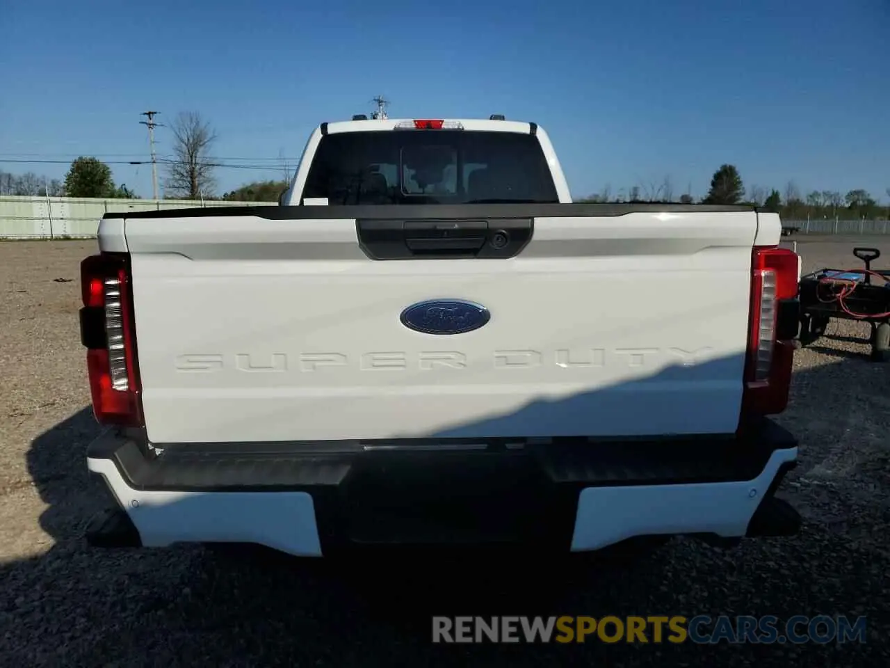 6 Photograph of a damaged car 1FT8W2BA7REE43944 FORD F250 2024