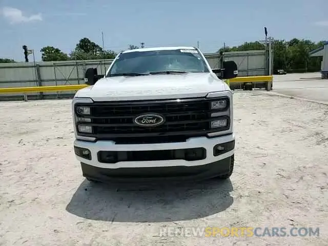14 Photograph of a damaged car 1FT8W2BAXRED72805 FORD F250 2024
