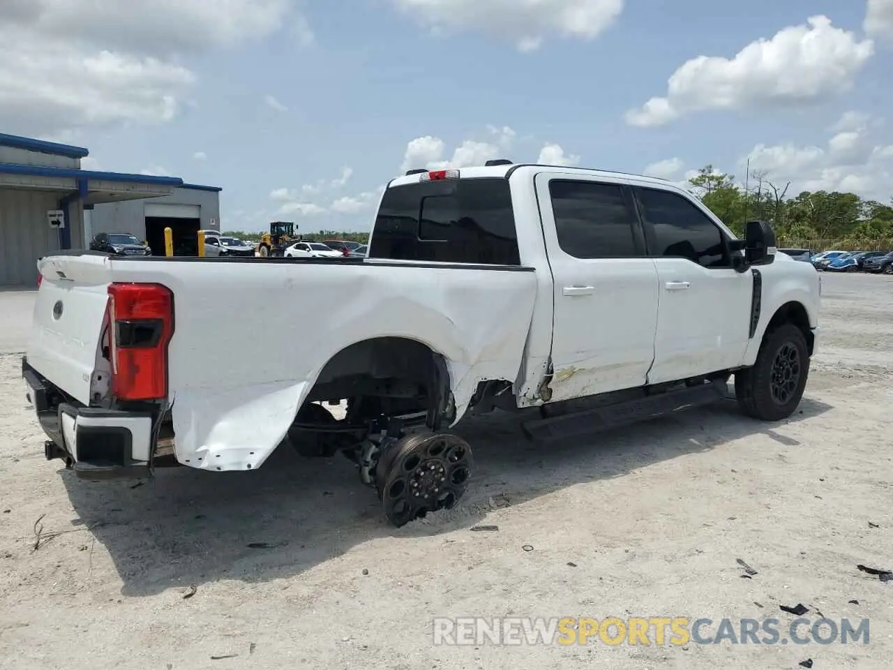 3 Photograph of a damaged car 1FT8W2BAXRED72805 FORD F250 2024