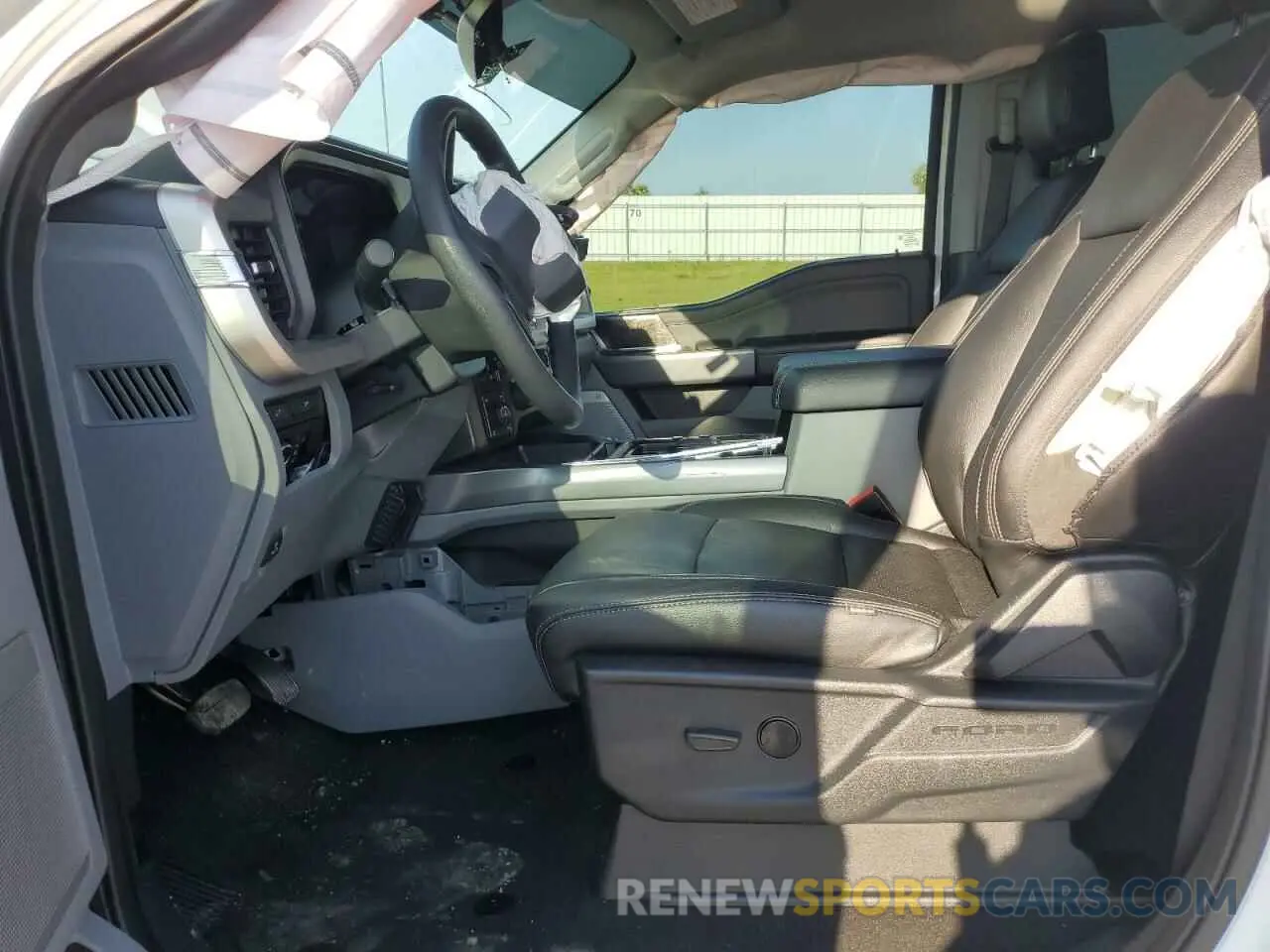 7 Photograph of a damaged car 1FT8W2BM3REC31696 FORD F250 2024