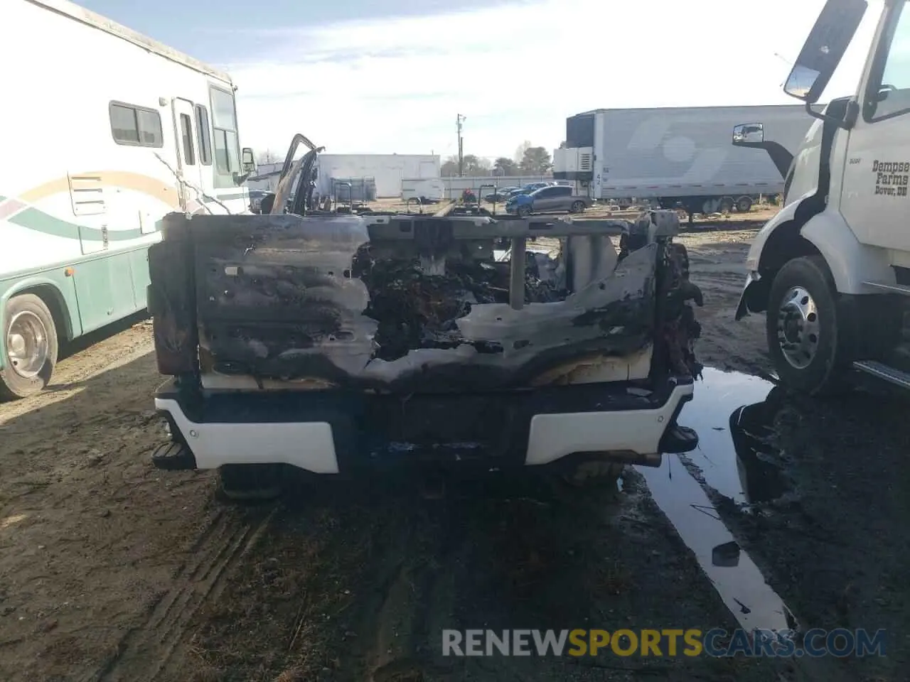 6 Photograph of a damaged car 1FT8W2BM5REC71200 FORD F250 2024