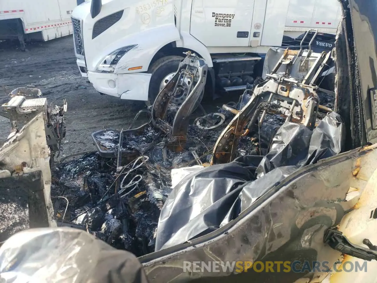 7 Photograph of a damaged car 1FT8W2BM5REC71200 FORD F250 2024