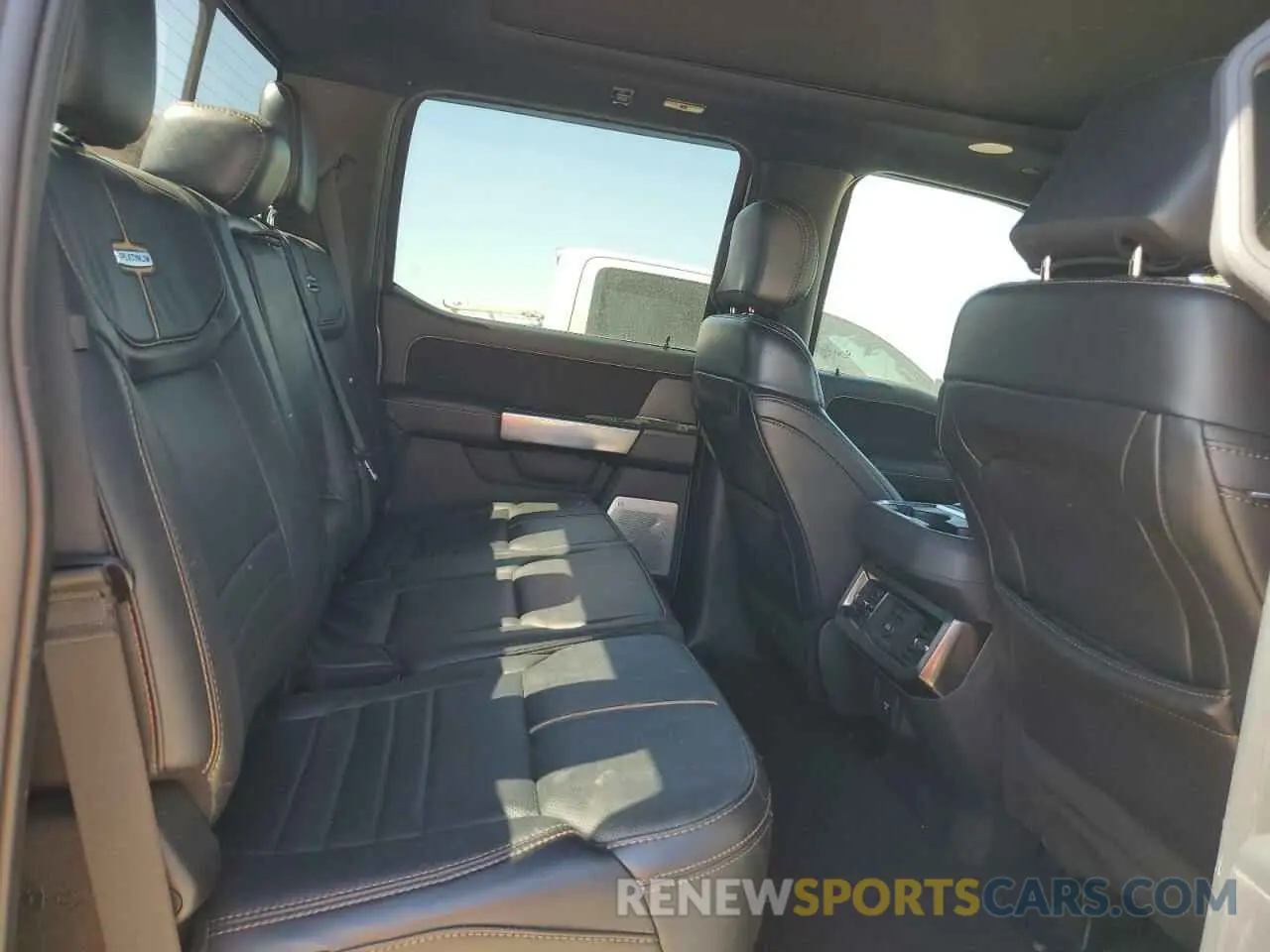 10 Photograph of a damaged car 1FT8W2BT1REC88275 FORD F250 2024