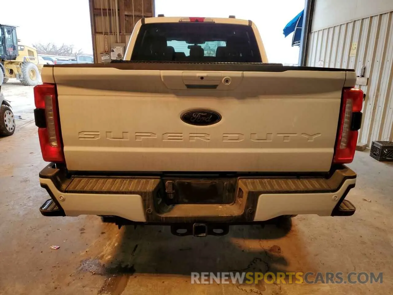 6 Photograph of a damaged car 1FT8W2BT3REE22302 FORD F250 2024