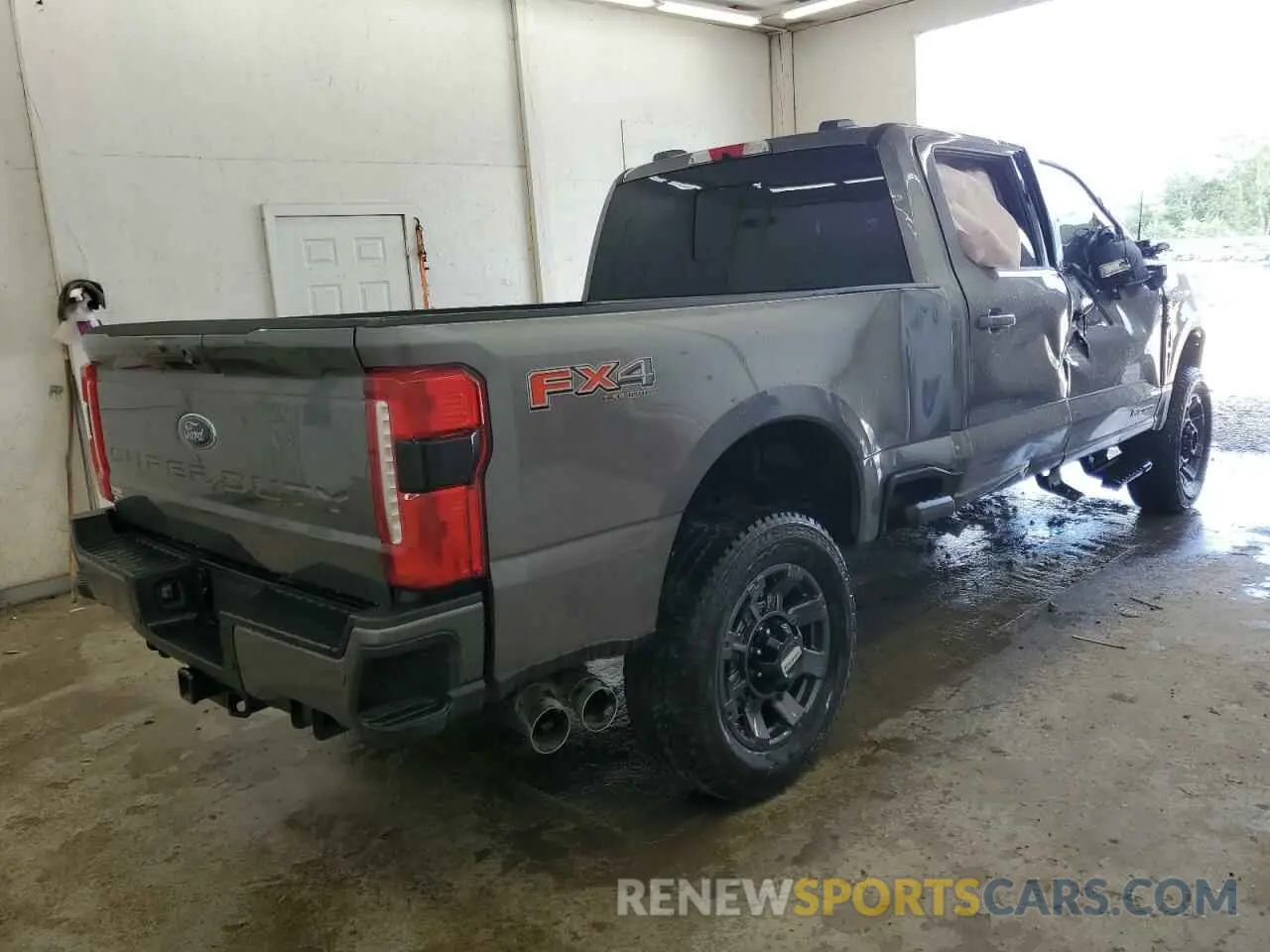 3 Photograph of a damaged car 1FT8W2BT4REF94743 FORD F250 2024