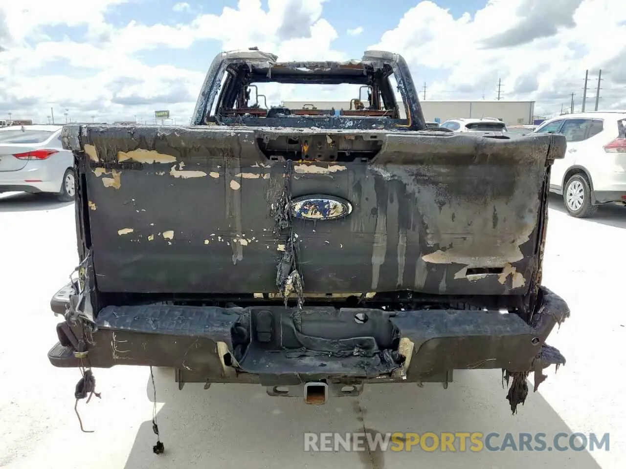 6 Photograph of a damaged car 1FT8W2BT9RED96448 FORD F250 2024