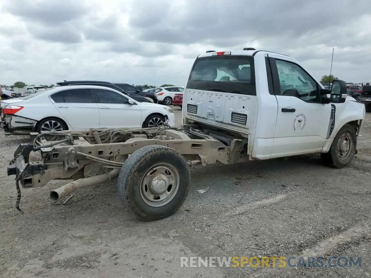 3 Photograph of a damaged car 1FTBF2AA7RED10575 FORD F250 2024