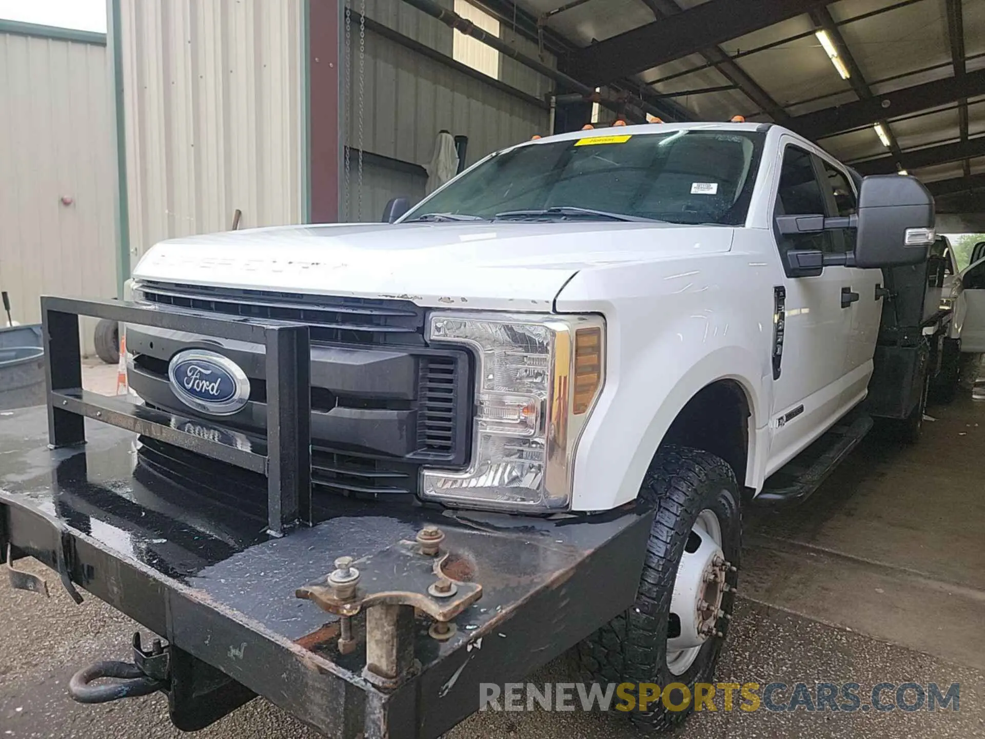 20 Photograph of a damaged car 1FD8W3HTXKEC25657 FORD F350 2019