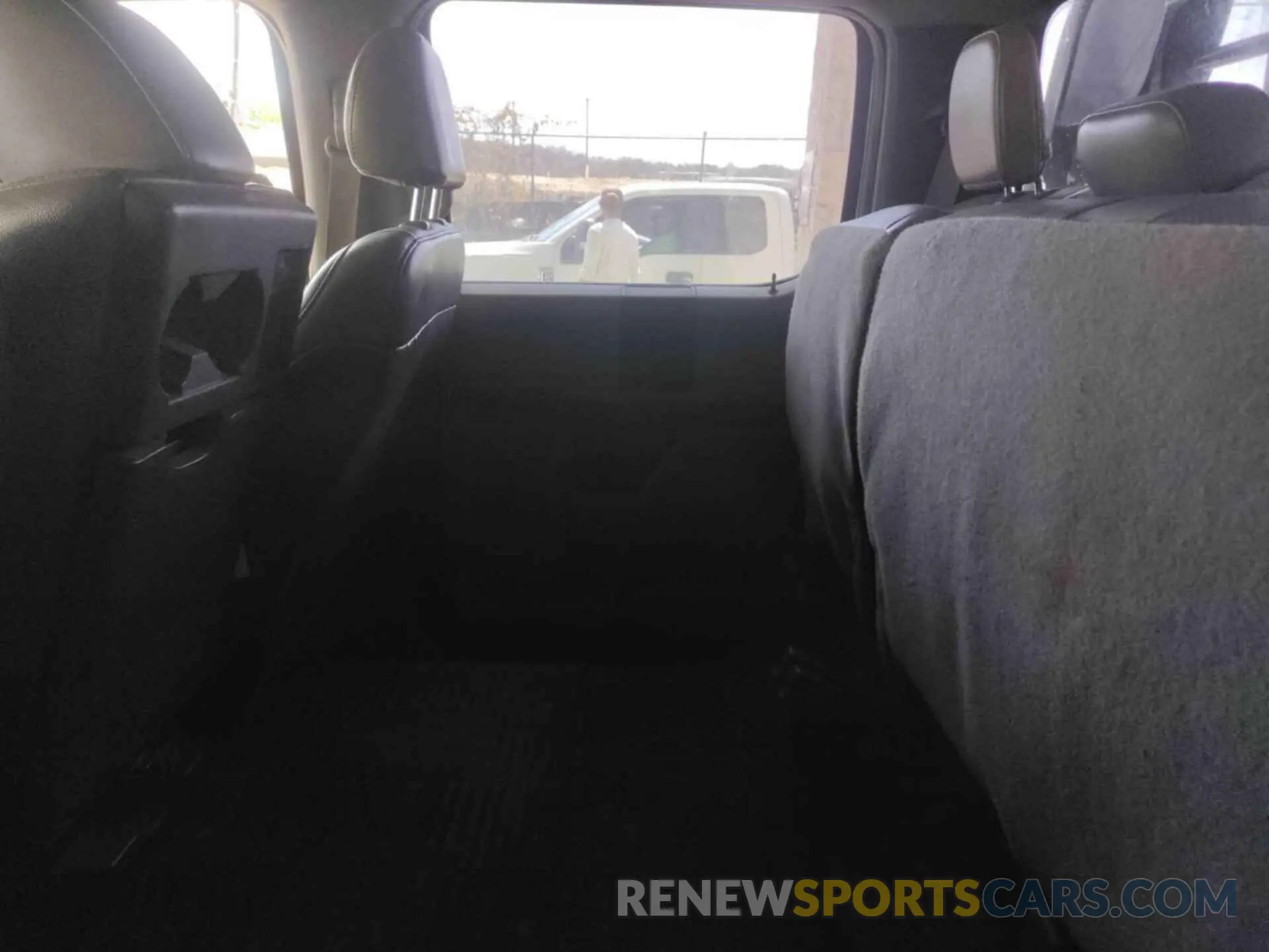 21 Photograph of a damaged car 1FD8W3HTXKEC25657 FORD F350 2019
