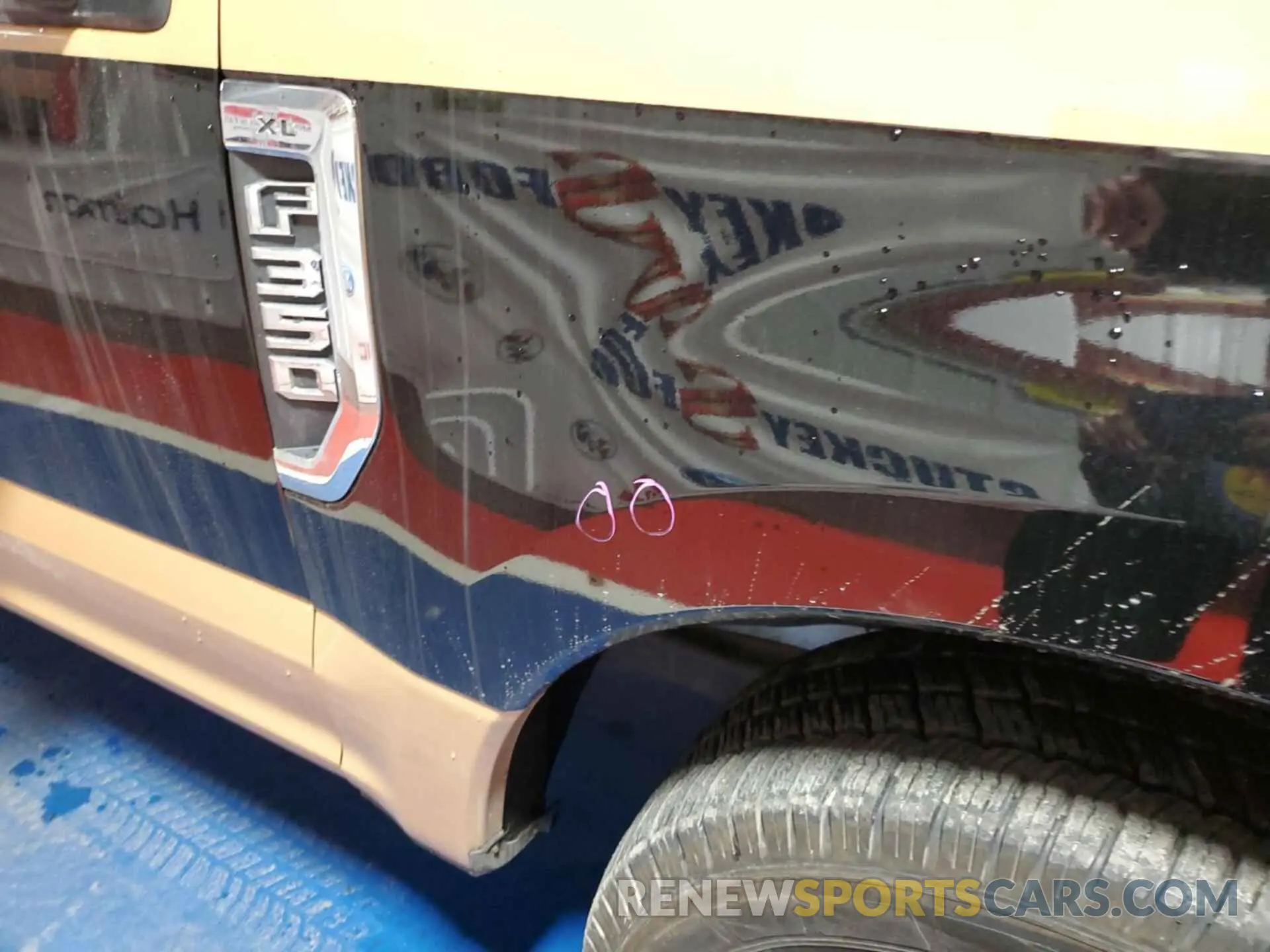 1 Photograph of a damaged car 1FD8X3E69KEF05601 FORD F350 2019