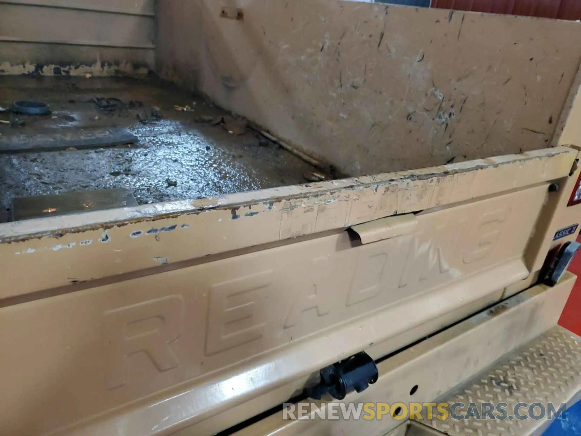 22 Photograph of a damaged car 1FD8X3E69KEF05601 FORD F350 2019