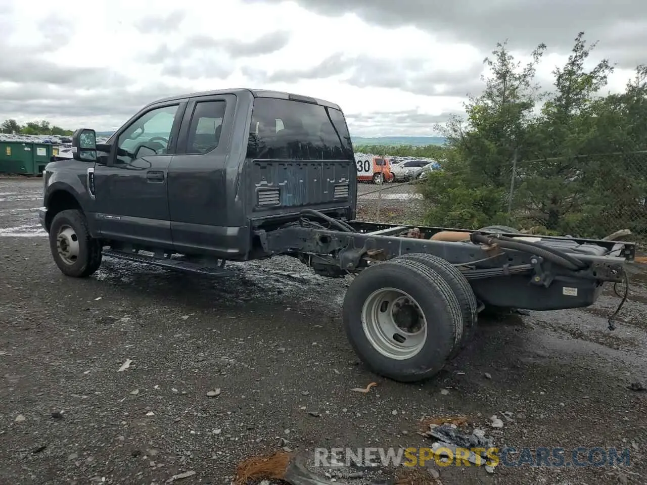 2 Photograph of a damaged car 1FD8X3HT2KEE17555 FORD F350 2019