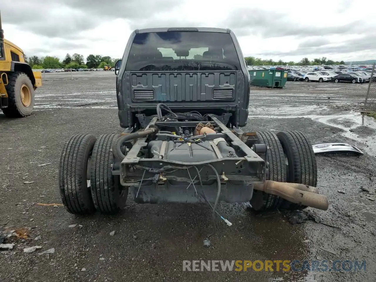 6 Photograph of a damaged car 1FD8X3HT2KEE17555 FORD F350 2019