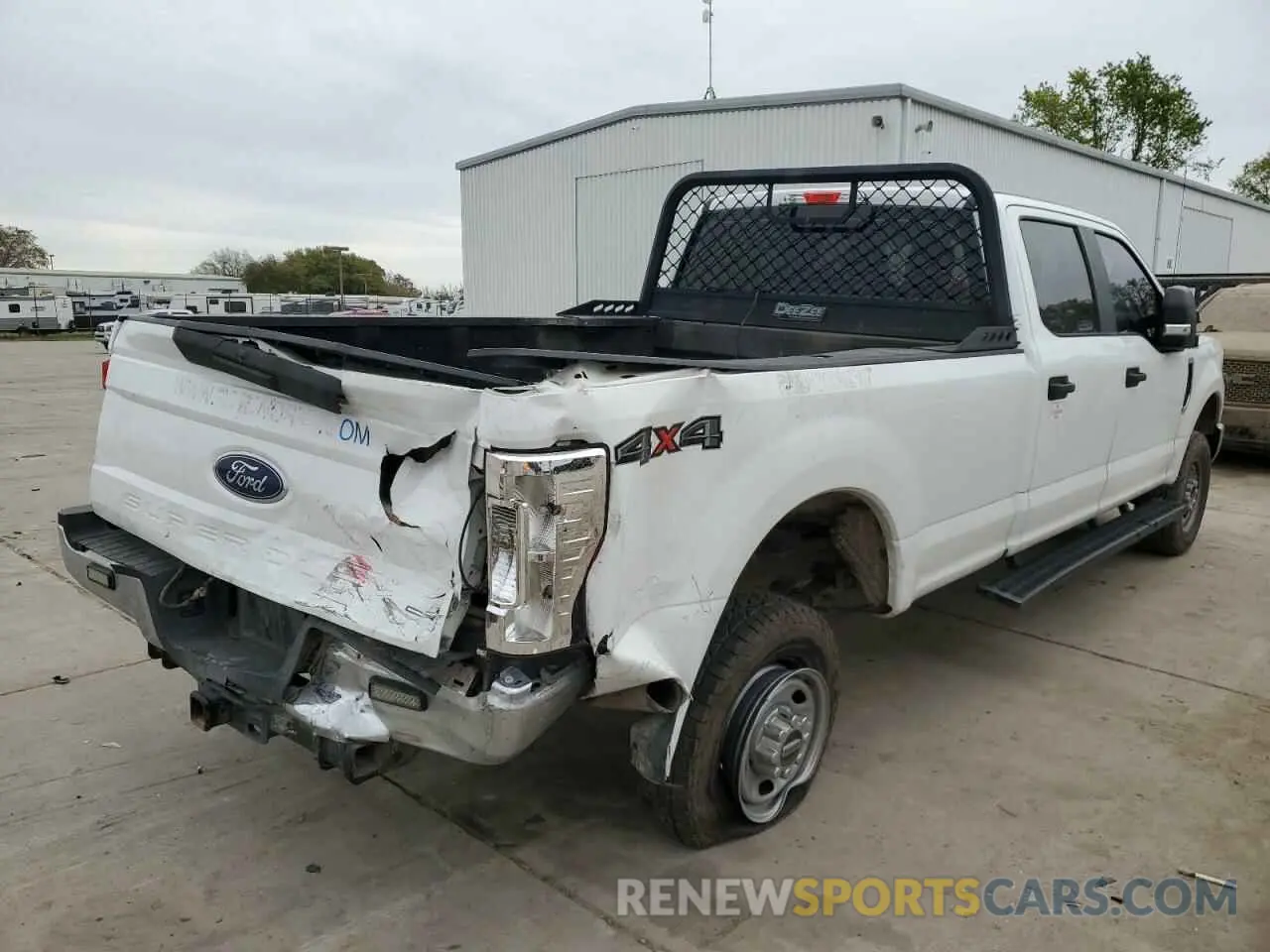 3 Photograph of a damaged car 1FT7W3B66KED42221 FORD F350 2019