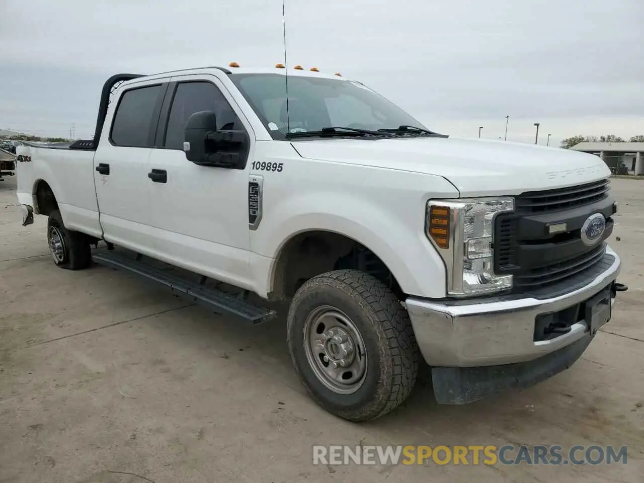 4 Photograph of a damaged car 1FT7W3B66KED42221 FORD F350 2019
