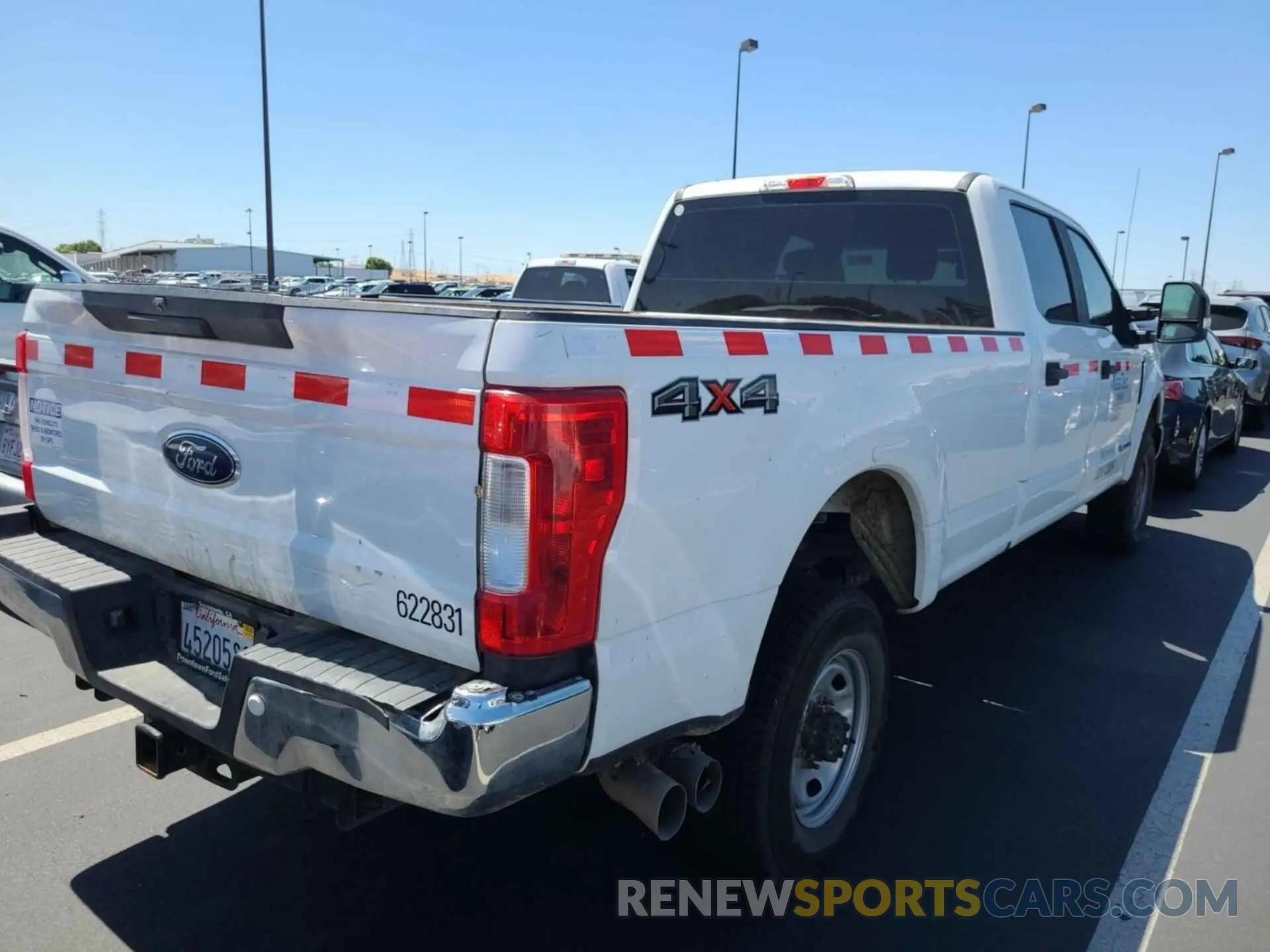 3 Photograph of a damaged car 1FT7W3BT1KED68229 FORD F350 2019