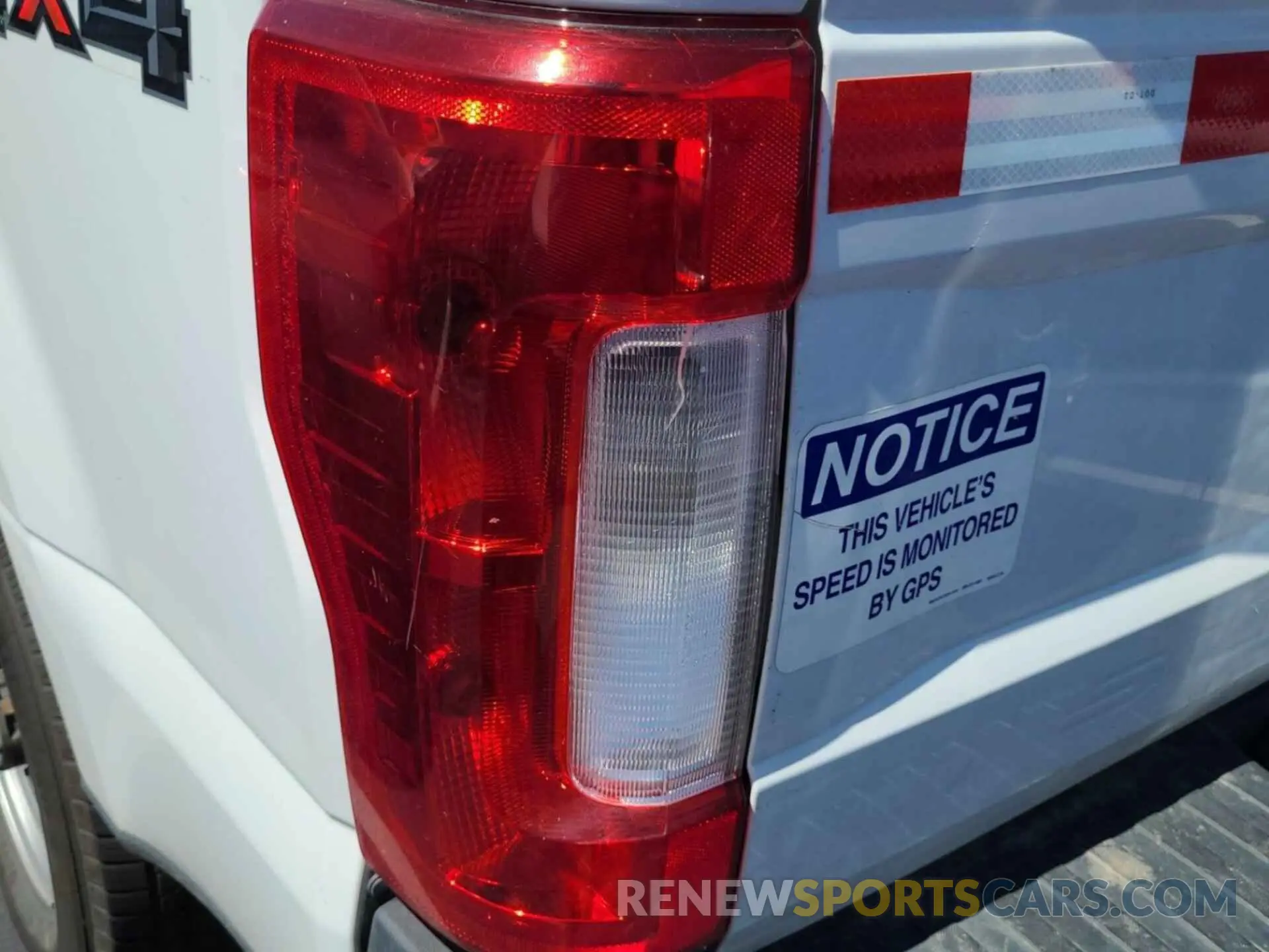 32 Photograph of a damaged car 1FT7W3BT1KED68229 FORD F350 2019