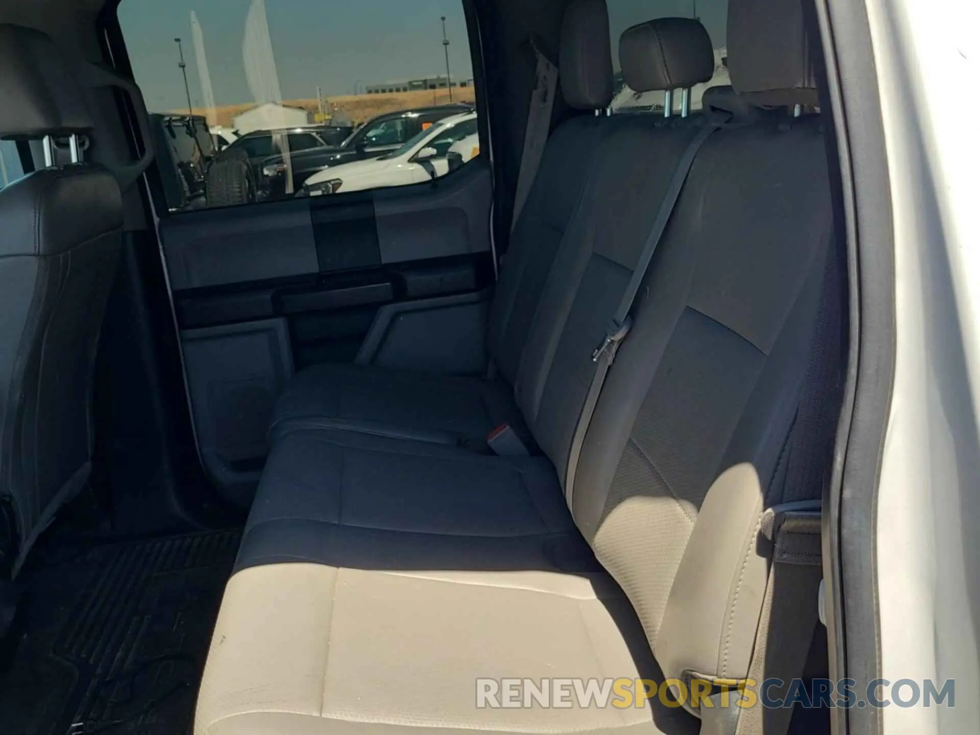 39 Photograph of a damaged car 1FT7W3BT1KED68229 FORD F350 2019