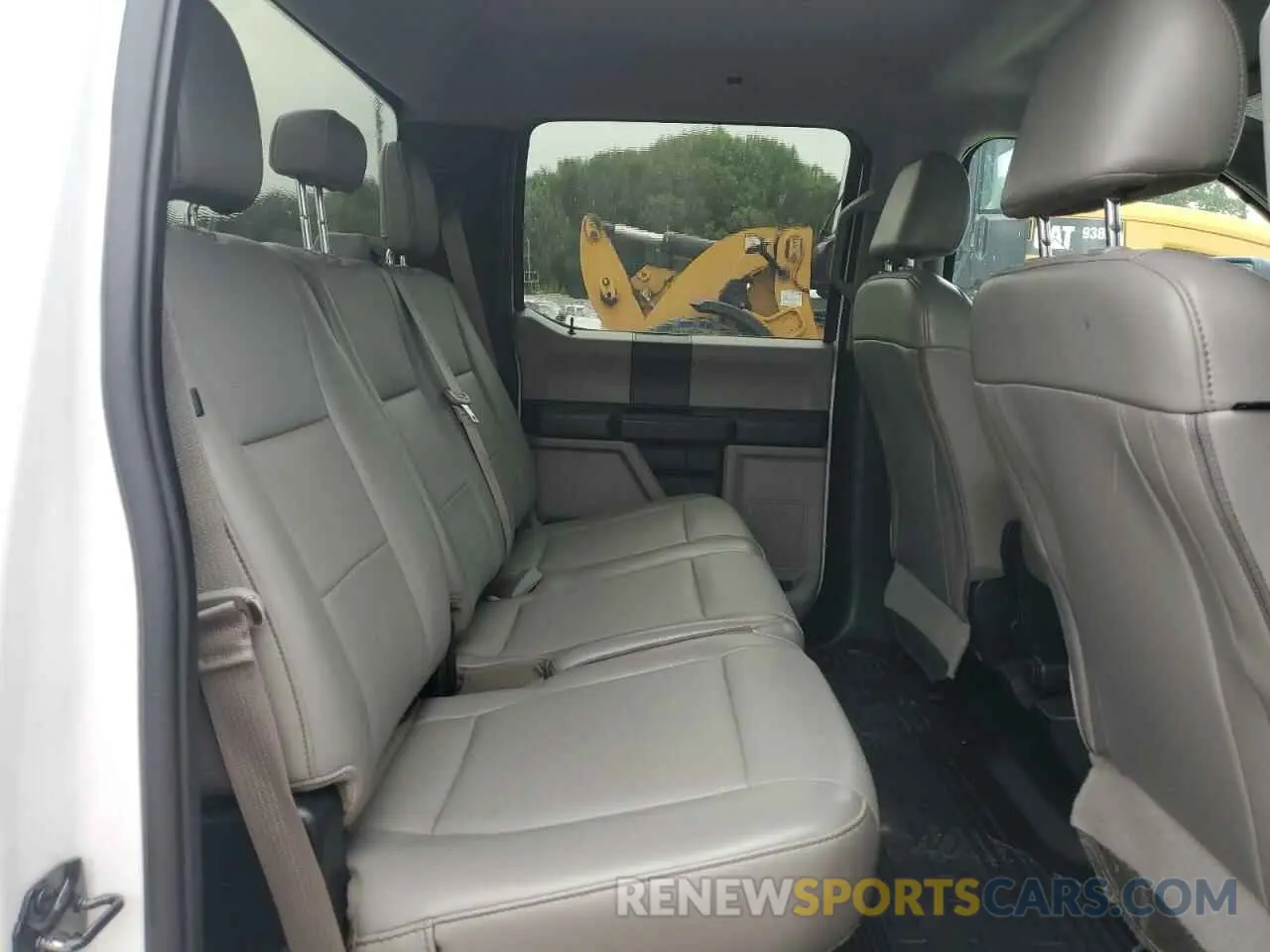 10 Photograph of a damaged car 1FT7W3BT3KEC81402 FORD F350 2019