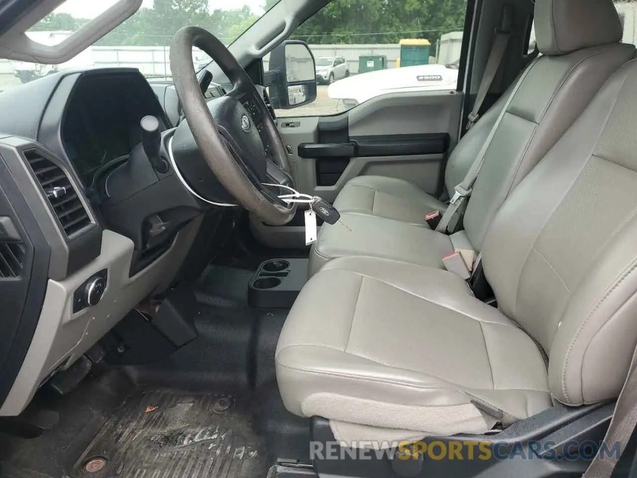 7 Photograph of a damaged car 1FT7W3BT3KEC81402 FORD F350 2019