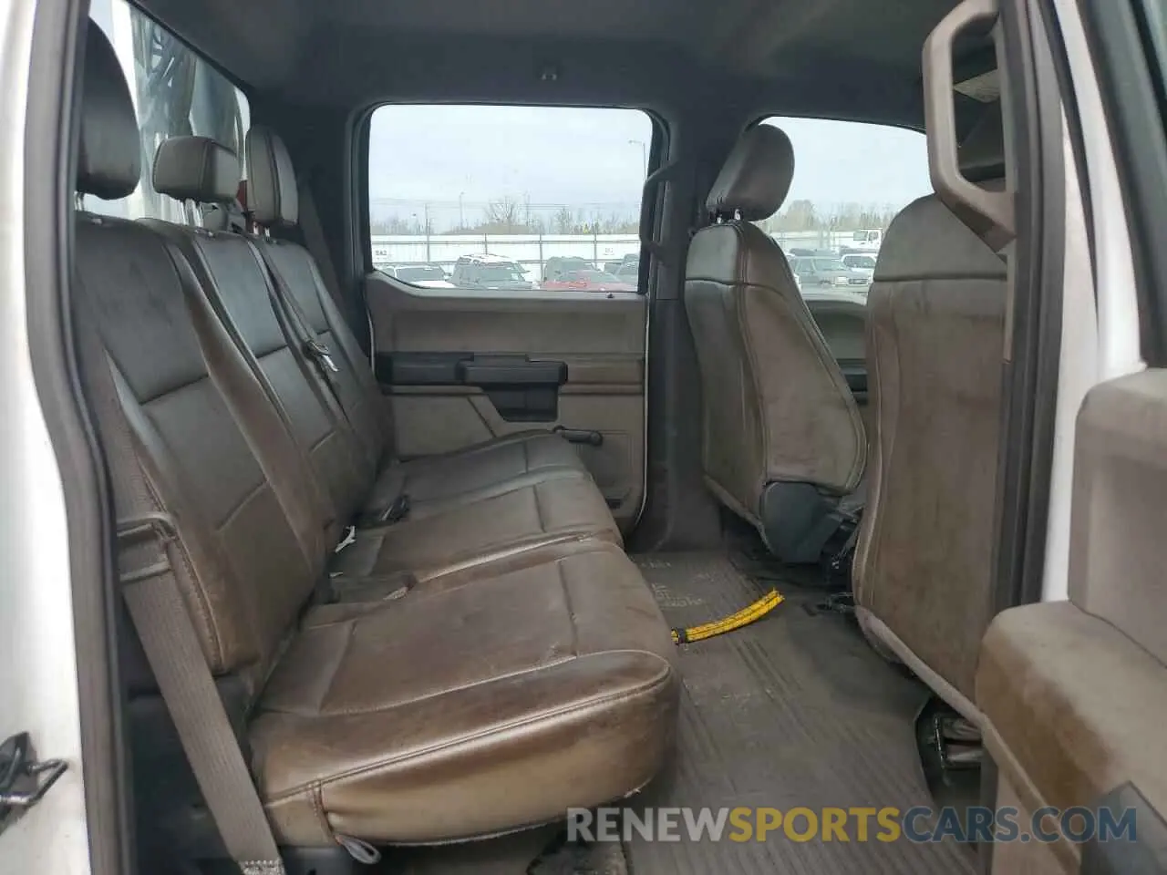 10 Photograph of a damaged car 1FT8W3B66KEC64396 FORD F350 2019