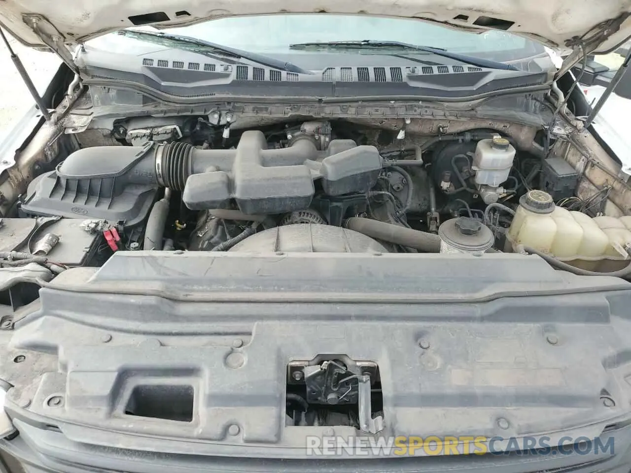 11 Photograph of a damaged car 1FT8W3B66KEC64396 FORD F350 2019